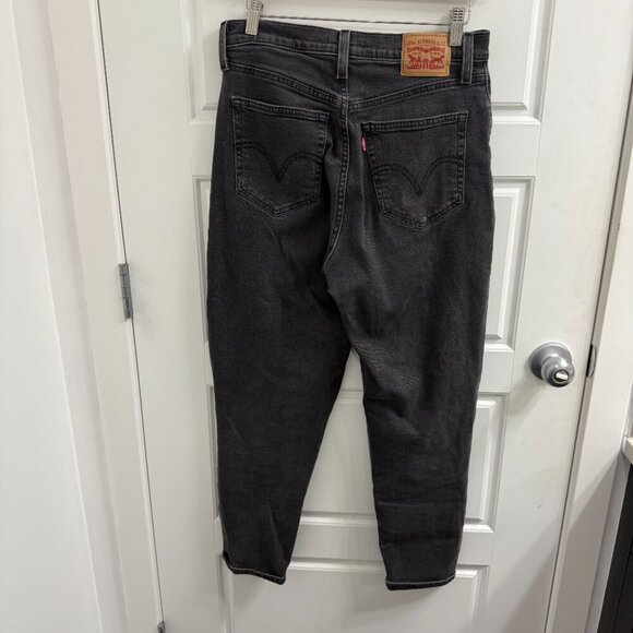 Levi High Waisted Mom Jean size 29 Black - Picture 2 of 3